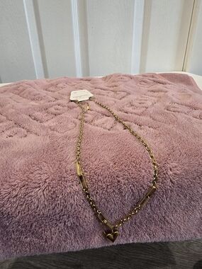 Gold Heart Link Necklace - Women's Jewelry